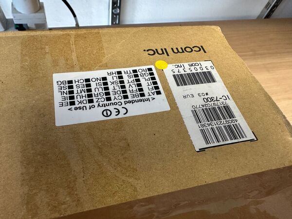 ICOM IC 7300 HF E 50 MHZ ALL MODE OTTIMO CON IMBALLO