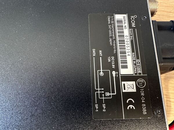 ICOM ID 5100E BIBANDA VEICOLARE ANALOGICO DIGITALE D STAR COME NUOVO CON UT 133 BLUETOOTH E STAFFA MBF 4 E IMBALLO