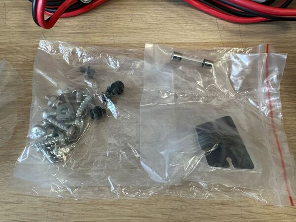 ICOM ID 5100E BIBANDA VEICOLARE ANALOGICO DIGITALE D STAR COME NUOVO CON UT 133 BLUETOOTH E STAFFA MBF 4 E IMBALLO