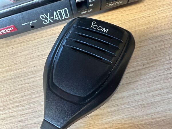 ICOM IC 7300 HF E 50 MHZ ALL MODE OTTIMO