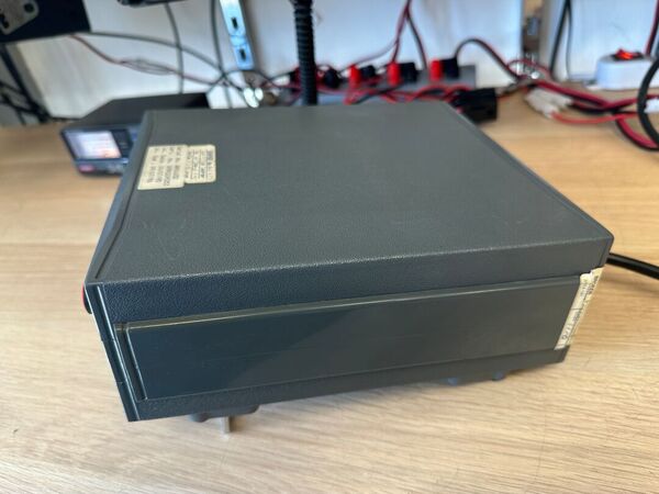 BLACK & STAR METEOR 100 FREQUENZIMETRO DA 5HZ A 100 MHZ OTTIMO ALIMENTAZIONE A 220 V