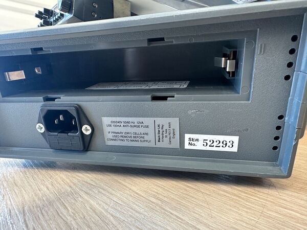 BLACK & STAR METEOR 100 FREQUENZIMETRO DA 5HZ A 100 MHZ OTTIMO ALIMENTAZIONE A 220 V