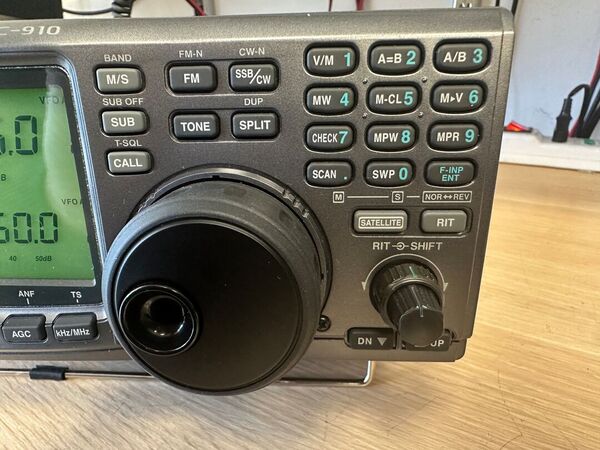 ICOM IC 910 H BIBANDA VHF E UHF ALL MODE OTTIMO CON DSP CONVERTITORE PER SDR
