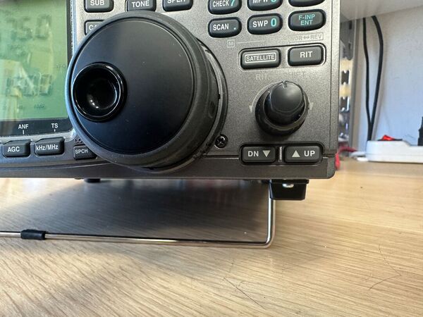 ICOM IC 910 H BIBANDA VHF E UHF ALL MODE OTTIMO CON DSP CONVERTITORE PER SDR