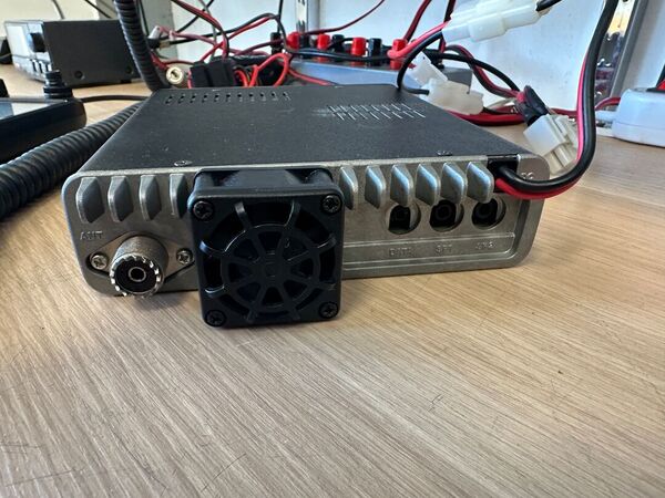 ICOM ID 5100 BIBANDA ANALOGICO DIGITALE D STAR OTTIMO CON SCHEDA BLUETOOTH  E IMBALLO