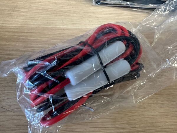 WOUXUN KG-UV980P QUADRIBANDA 26-29.995 MHz / 50-53.995MHz / 136-173.995MHz 400-470.995MHz  COME NUOVO DA DEMO CON IMBALLO