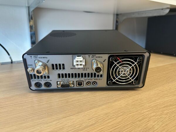 YAESU FT 991 A QUADRIBANDA ALL MODE OTTIMO CON IMBALLO GARANZIA CSY AND SON