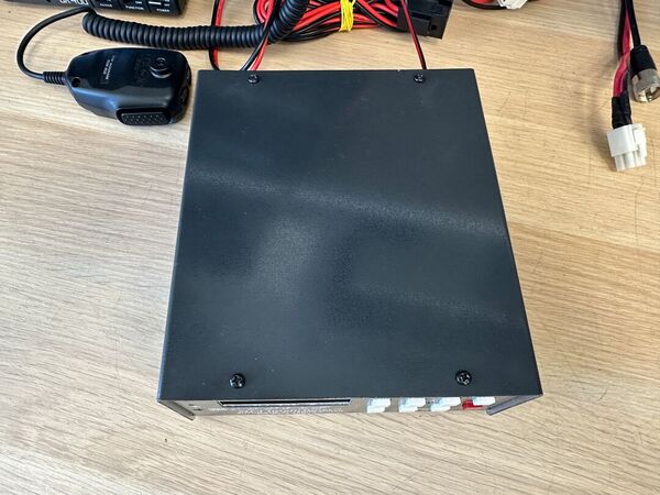 MFJ-929 ACCORDATORE D'ANTENNA AUTOMATICO - ROS/WATTMETRO DIGITALE DISPLAY LCD, 1.8-30MHZ CON FREQUENZIMETRO OTTIMO CON CAVETTO YAESU