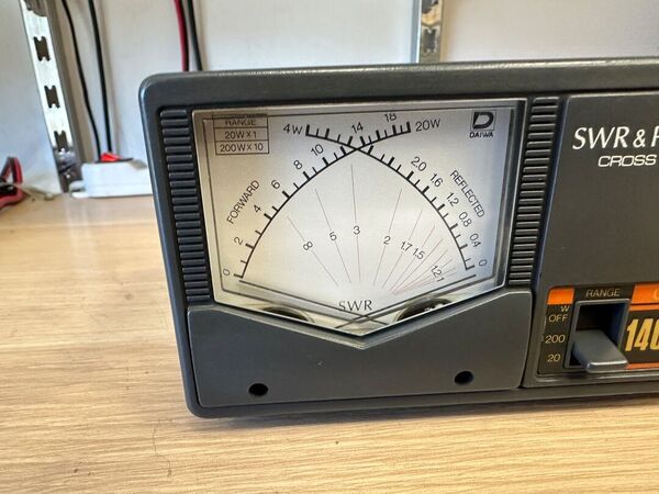 DAIWA CN 103L ROSWATTMETRO VHF UHF 200 WATT OTTIMO