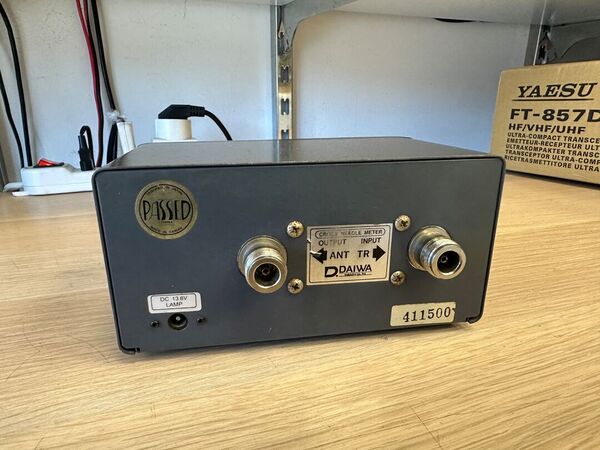 DAIWA CN 103L ROSWATTMETRO VHF UHF 200 WATT OTTIMO