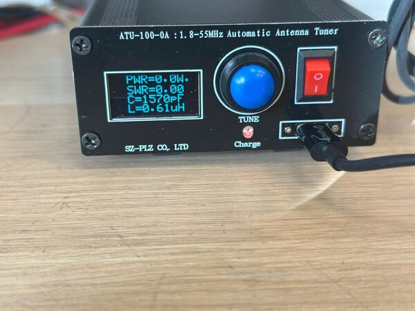 ATU 100 ACCORDATORE AUTOMATICO HF E 50 MHZ OTTIMO