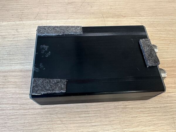 ATU 100 ACCORDATORE AUTOMATICO HF E 50 MHZ OTTIMO BATTERIA INTERNA