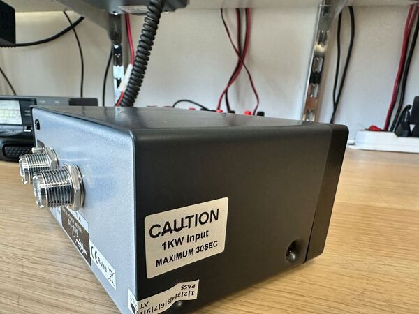 DIAMOND SX 200 ROSWATTMETRO DA 1,8 A 160 MHZ 200 WATT PEP OTTIMO