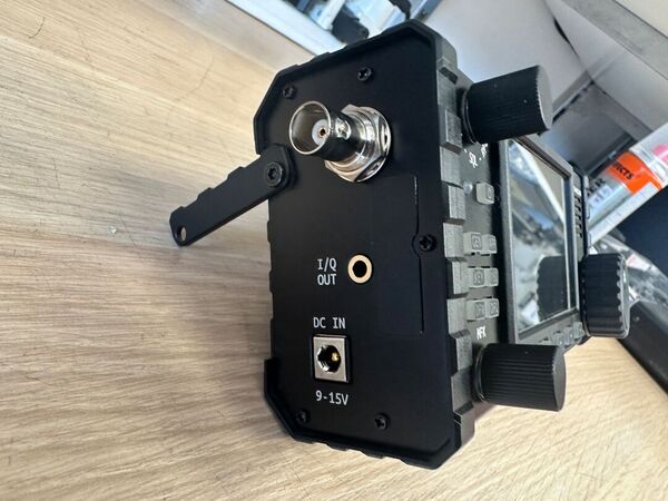 XIEGU X6100 - RTX SDR HF QRP 0.5 - 30 MHZ 10 W CON AT TUNER DSP OTTIMO