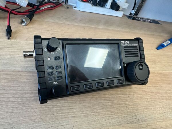 XIEGU X6100 - RTX SDR HF QRP 0.5 - 30 MHZ 10 W CON AT TUNER DSP OTTIMO