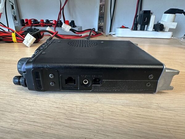 YAESU FT 817 QUADRIBANDA ALL MODE OTTIMO