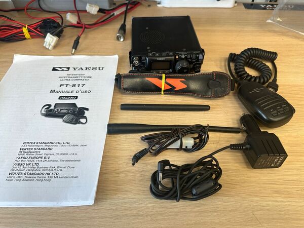 YAESU FT 817 QUADRIBANDA ALL MODE OTTIMO