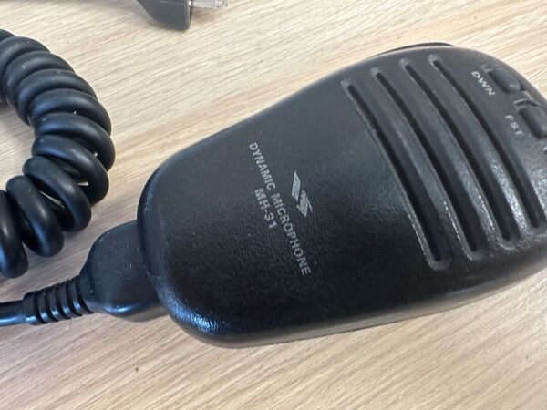 YAESU FT 817 QUADRIBANDA ALL MODE OTTIMO