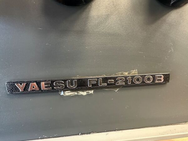 YAESU FL 2100 BLINEARE VALVOLARE HF ALIMENTAZIONE A 220 V OTTIMO VALVOLE NUOVE