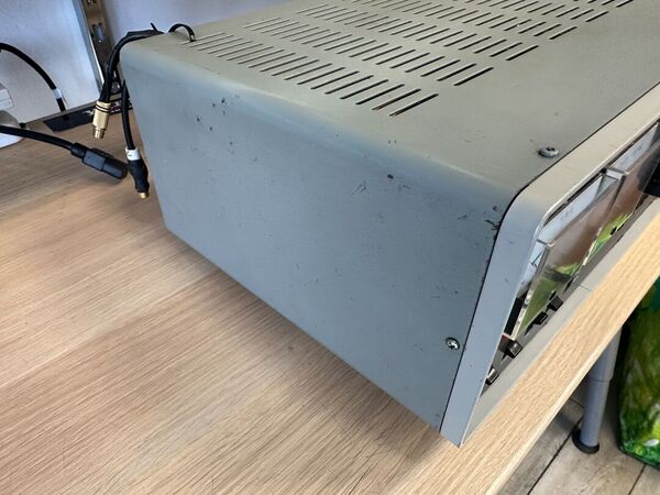 YAESU FL 2100 BLINEARE VALVOLARE HF ALIMENTAZIONE A 220 V OTTIMO VALVOLE NUOVE