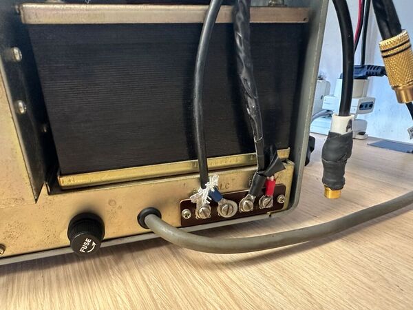 YAESU FL 2100 BLINEARE VALVOLARE HF ALIMENTAZIONE A 220 V OTTIMO VALVOLE NUOVE