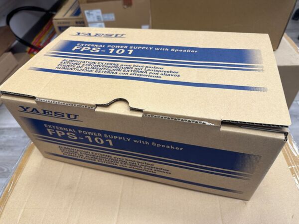 YAESU FT DX 101 MP HF E 50 MHZ ALL MODE 200 WATT COME NUOVO CON IMBALLI E GARANZIA CSY AND SON