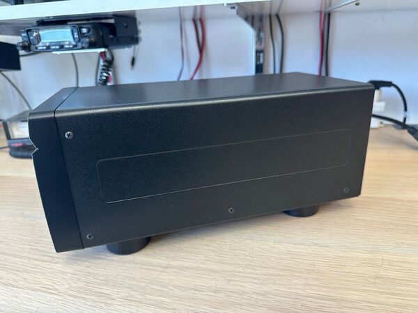 YAESU FT DX 101 MP HF E 50 MHZ ALL MODE 200 WATT COME NUOVO CON IMBALLI E GARANZIA CSY AND SON