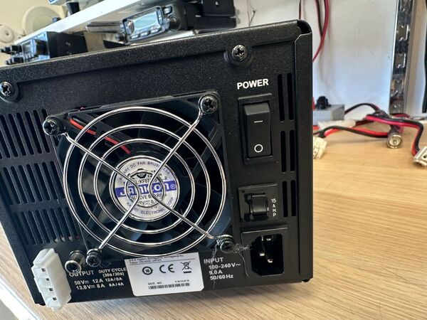 YAESU FT DX 101 MP HF E 50 MHZ ALL MODE 200 WATT COME NUOVO CON IMBALLI E GARANZIA CSY AND SON