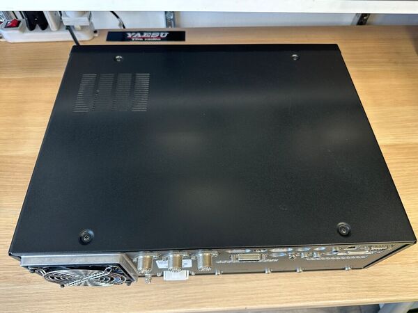 YAESU FT DX 101 MP HF E 50 MHZ ALL MODE 200 WATT COME NUOVO CON IMBALLI E GARANZIA CSY AND SON