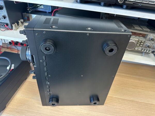 YAESU FT DX 101 MP HF E 50 MHZ ALL MODE 200 WATT COME NUOVO CON IMBALLI E GARANZIA CSY AND SON