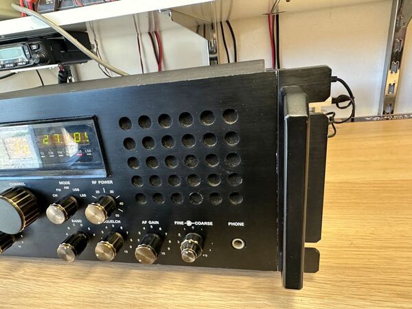 CRT GALAXI SATURNE CB HF BASE ALIMENTAZIONE A 220 V 6 BANDE OTTIMO