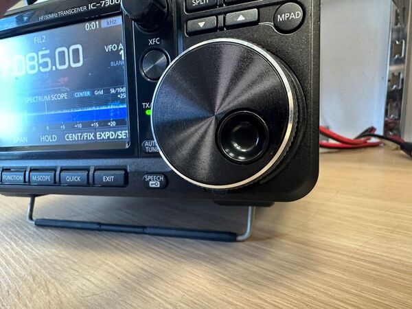 ICOM IC 7300 HF E 50 MHZ ALL MODE OTTIMO CON IMBALLO