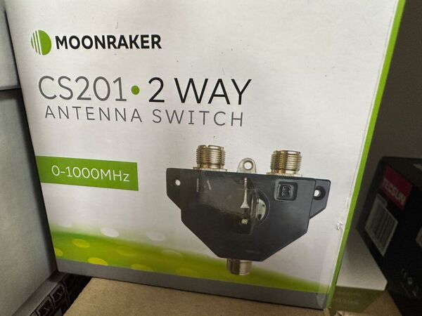 MOONRAKER CS 201 CONNETTORE DI ANTENNA 2 VIE  PL DA 0 A 1000 MHZ  NUOVO PRONTA CONSEGNA