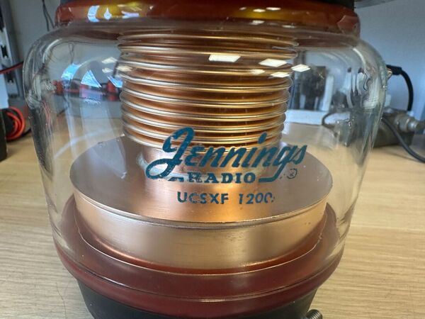 Jennings UCSXF-1200-10S Vacuum Variable Capacitor 25-1200 pF @ 10 KV NON TESTATO