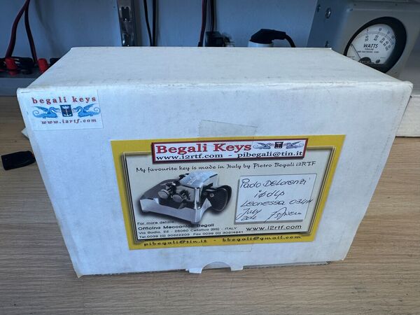 BEGALI SCOLPTURE TASTO TELEGRAFICO COME NUOVO CON DEDICA E SIGLA E IMBALLO