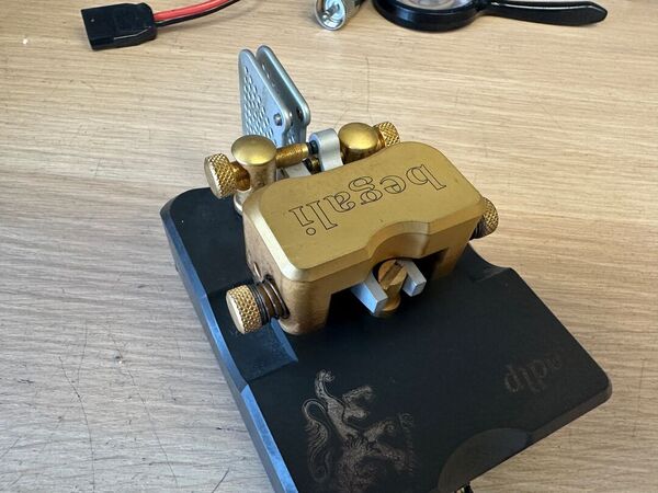 BEGALI LEONESSA DUAL PADDLE KEYS COME NUOVO CON SIGLA E DEDICA