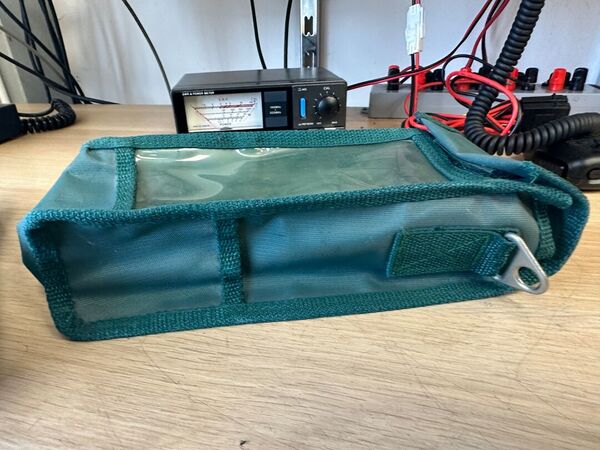 RIG EXPERT AA 200  ANALIZZZATORE D'ANTENNA DIGITALE DA 0 A 200 MHZ OTTIMO CON CUSTODIA