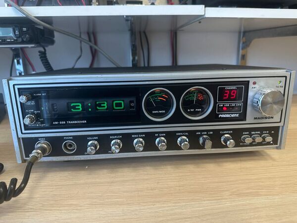 PRESIDENT MADISON CB 80 CANALI ALL MODE AM USB LSB ALIMENTAZIONE A 220 V OTTIMO