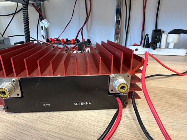 MAGNUM ME 300 T LINEARE CB HF 26-30 MHZ OTTIMO