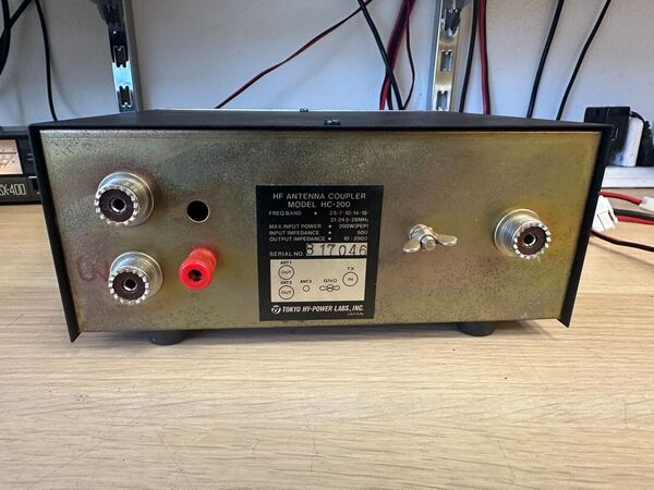 TOKYO HI POWER ANTENNA CUOPLER HC 200  ACCORDATORE MANUALE ANTENNA HF OTTIMO E RARO CON IMBALLO