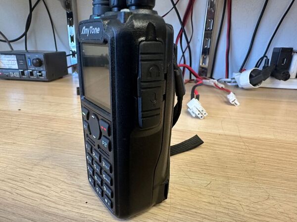 ANYTONE AT D878 UV PLUS PORTATILE BIBANDA 144 /430 ANALOGICO DIGITALE DMR OTTIMO CON IMBALLO