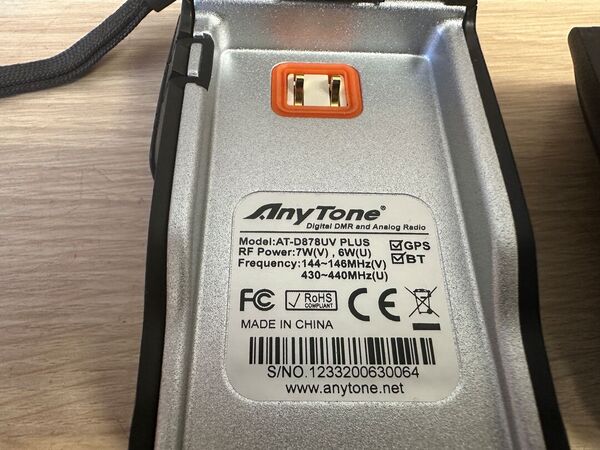 ANYTONE AT D878 UV PLUS PORTATILE BIBANDA 144 /430 ANALOGICO DIGITALE DMR OTTIMO CON IMBALLO