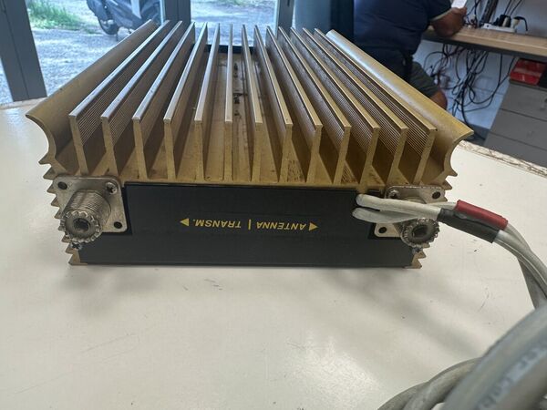 ZETAGI B 550 P LINEARE CB HF 20-30 MHZ  LEGGI BENE