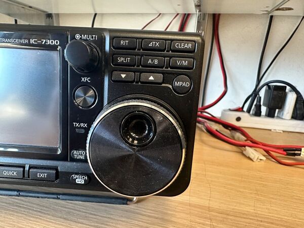 ICOM IC 7300 HF E 50 MHZ CALL MODE OME NUOVO NOVEMBRE 2025 CON IMBALLO
