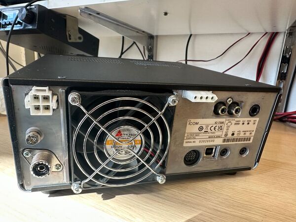 ICOM IC 7300 HF E 50 MHZ CALL MODE OME NUOVO NOVEMBRE 2025 CON IMBALLO
