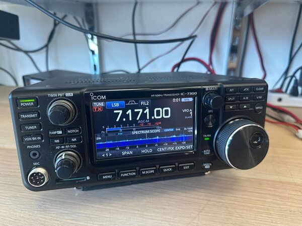ICOM IC 7300 HF E 50 MHZ CALL MODE OME NUOVO NOVEMBRE 2025 CON IMBALLO