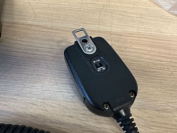 ICOM IC 7200 HF E 50 MHZ ALL MODE OTTIMO CON STAFFA VEICOLARE