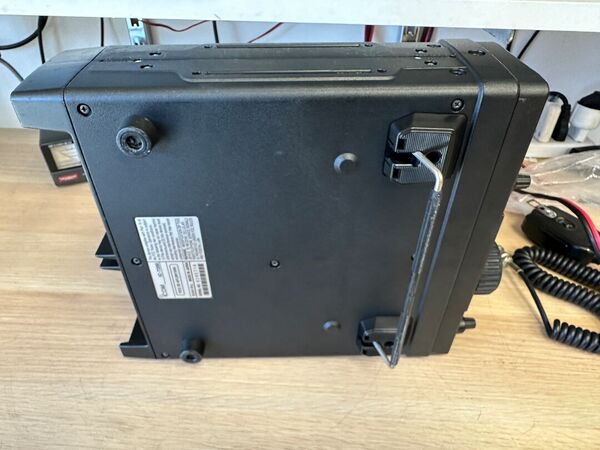 ICOM IC 7200 HF E 50 MHZ ALL MODE OTTIMO CON STAFFA VEICOLARE