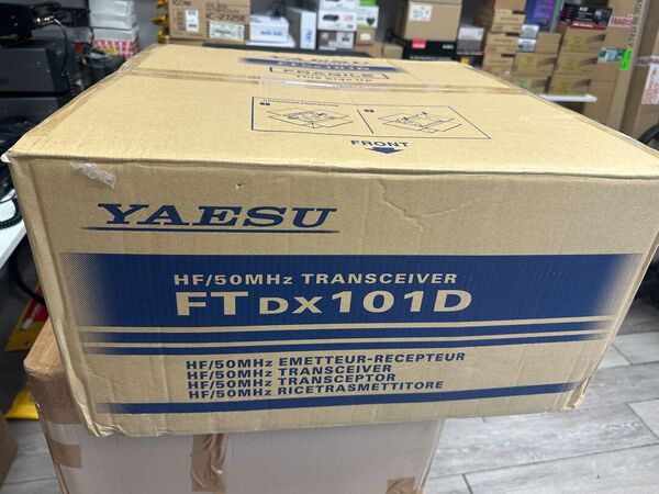 YAESU FT DX 101 D HF E 50 MHZ COME NUOVO CON IMBALLO E GARANZIA CSY AND SON  1 ANNO