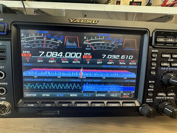 YAESU FT DX 101 D HF E 50 MHZ COME NUOVO CON IMBALLO E GARANZIA CSY AND SON  1 ANNO